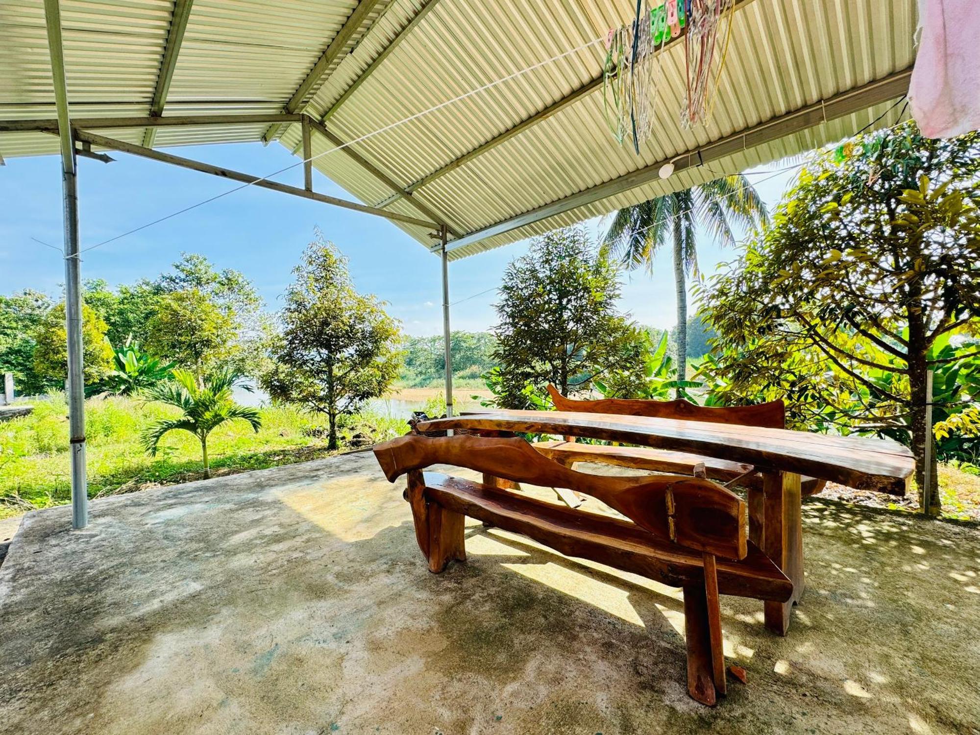 Lava Rock Viet Nam Lodge Anhfly Resort Nam Cat Tien Exterior photo