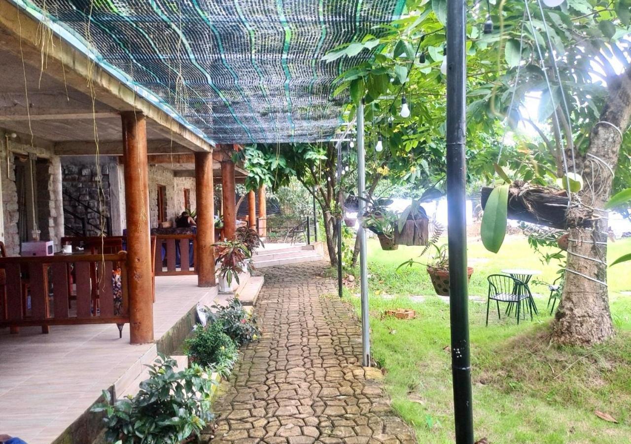 Lava Rock Viet Nam Lodge Anhfly Resort Nam Cat Tien Exterior photo